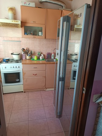 Оренда койко-місце по вул.Соборності,зуп.5-а Школа.Для дівчини. - фото 1