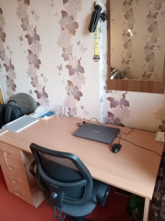 Здам кімнату в гарному буд. зі стоянкою . З комунальними послугами. - фото 1