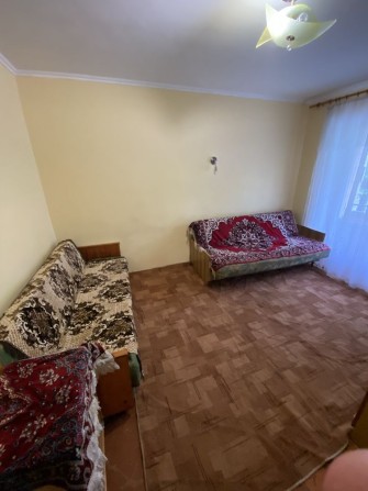 Вільна ! Кімната 1-2 Дівчатам Без Власника 12 школа Київська 16 - фото 1