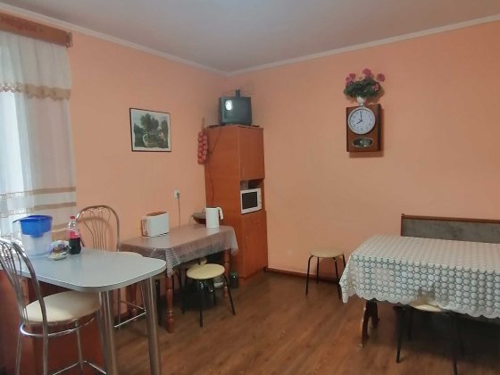 Здам кімнату для проживання дівчини або хлопця.Басів кут. Ровно