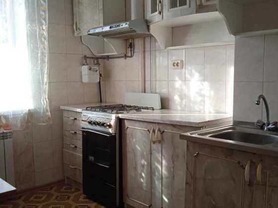 оренда 2 кімнатної квартири в Таврійському