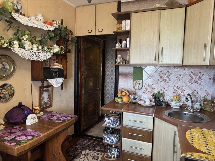 Вул. Симона Петлюри Кімната в 2 х кімнатній - фото 1