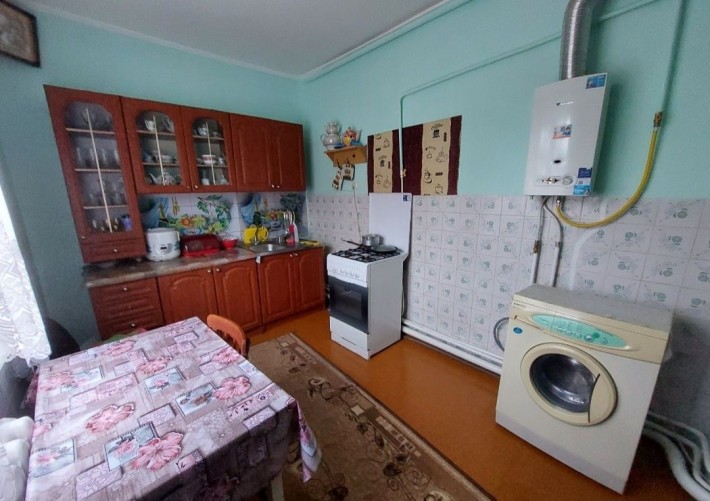 Здам в оренду місце в кімнаті - фото 1