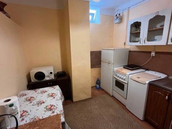 шукаємо дівчину на підселення Чернівці