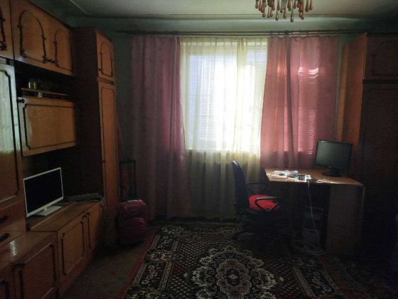 Здам 2 окремі кімнати праюючим жінкам по одній в кімнаті Чернівці