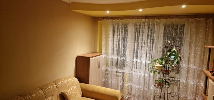 Оренда 1 кімната непрохідна в  двокімнатній  квартирі Ужгород. Власник - фото 1