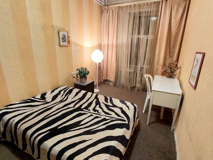 Сдам комнату, Газ! 3 этаж!м.Олимпийская 2 минуты, ЖК Чикаго ориентир - фото 1