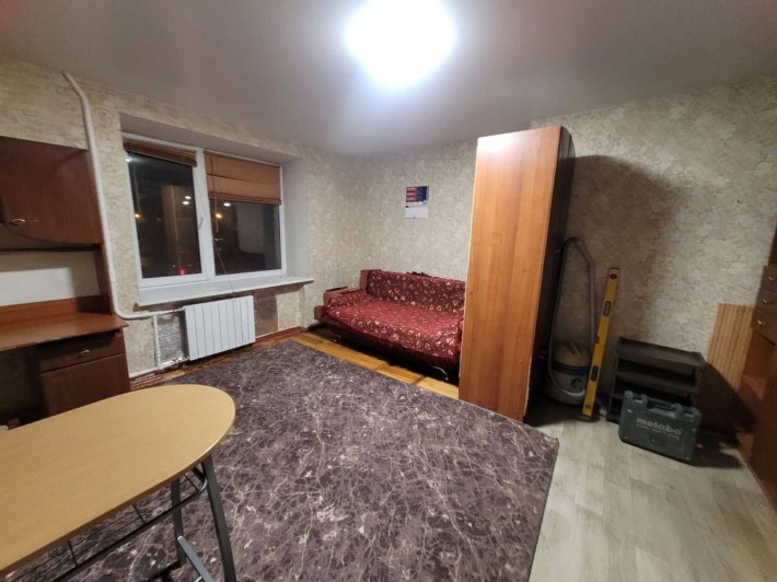 Сдам кімнату Солом'янський р-н вул Андрія Мельника буд 31\2 - фото 1