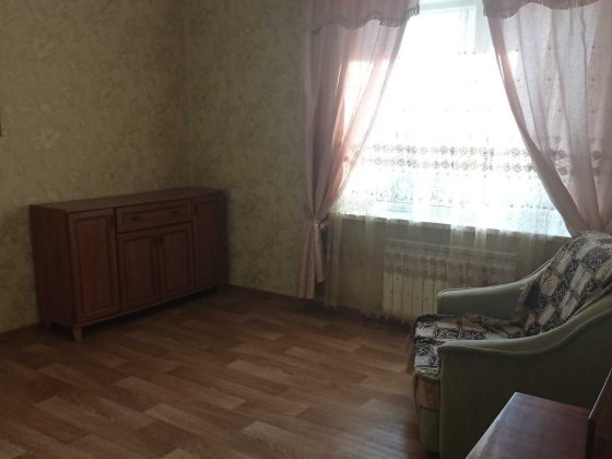 Здається кімната для дівчини Ст.м.Позняки Київ