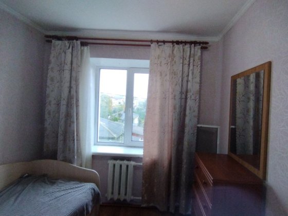 (Хазяїн)Здам кімнату в центрі міста біля парку Б.Хмельницького Чернигов