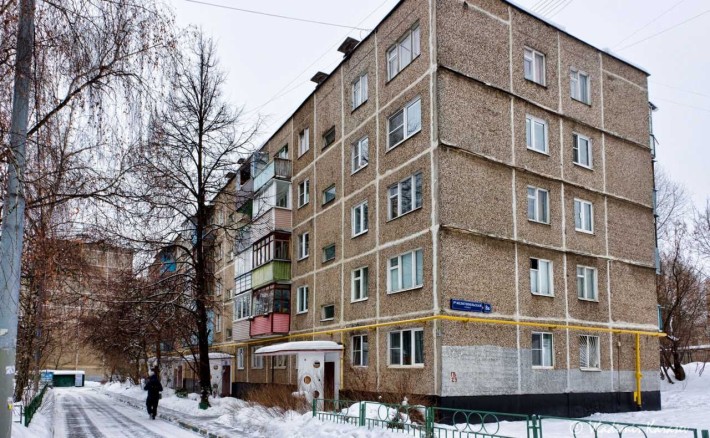 Сдам комнату для девушки. Проживание с хозяйкой. Район Седова - фото 1