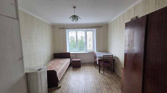 Оренда кімнати для 1 жінки в гуртожитку на Вишеньці - фото 1