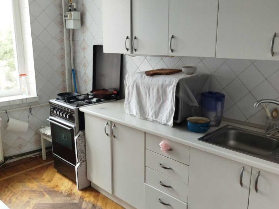 (3) Здам кімнату в 3-кімнатній квартирі на Київській 4698