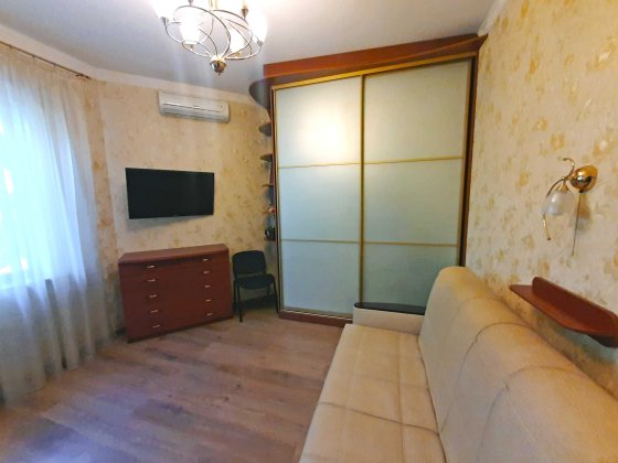 Кімната в приватному будинку біля парку Шевченка (Митна академія) Дніпро