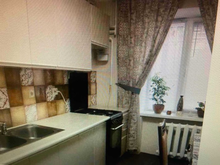 Здам в Вiнницi, район Метро окрему кiмнату - фото 1