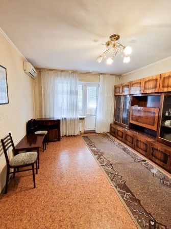 Сдам комнату м Позняки, от метро пешком 5-7 мин. Григоренко 39 - фото 1