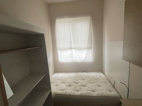 Сдам мини комнату для одного человека в общежитии Київ