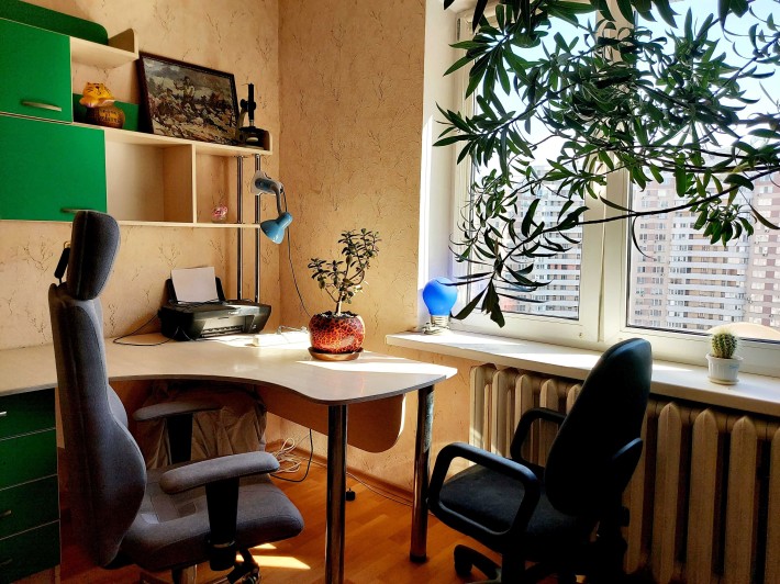 Позняки.Комната в новом доме с ремонтом.улица Пчелки Олени 2а. - фото 1