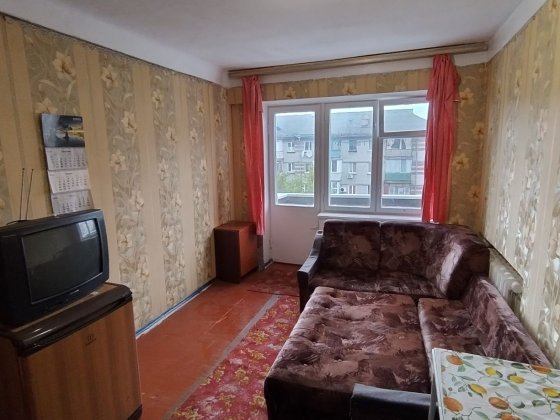 Метро Дарниця, 6 хвилин пішки ,кімната без господарів Київ