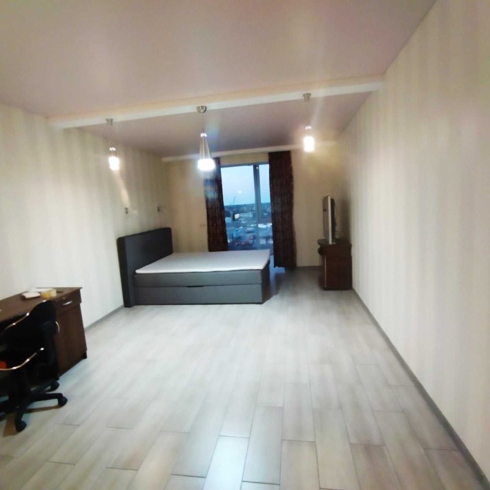 Здам 1-х кімнату квартиру в центрі на любий час - фото 1