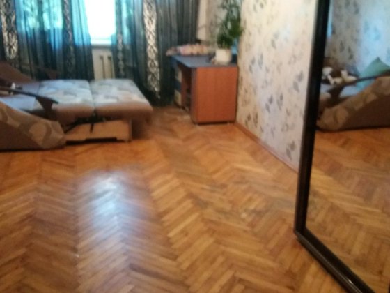 Кімната біля метро Лісова Київ