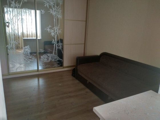 СДАМ комнату женщине или девушке. Возрастом 25-45 лет. Сам хозяин Київ