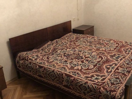 Здається кімната біля м. Нивки, без комісіі Київ