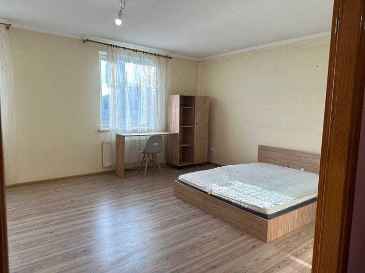 Оренда ізольованої кімнати, вул. Виговського у Залізничному районі - фото 1