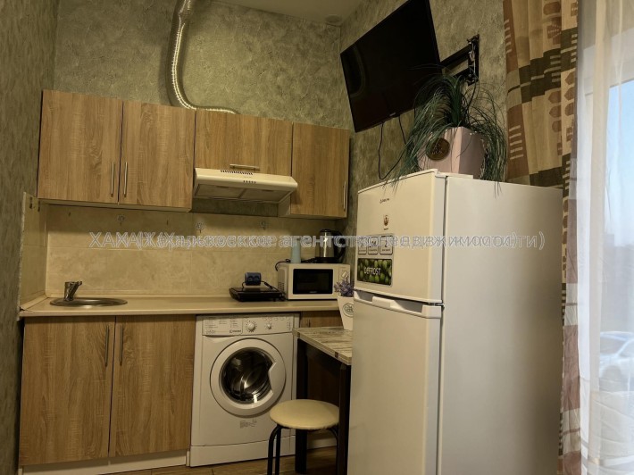 Сдам гостинку - полная изоляция возле метро V00 - фото 1