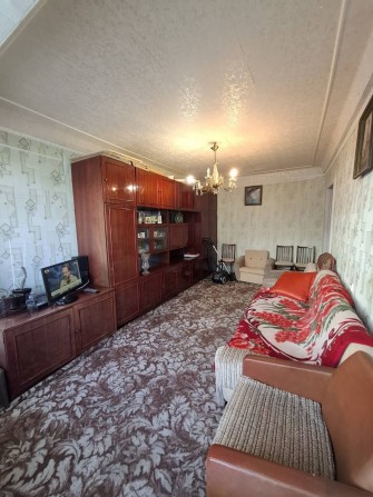 Здам кімнату для дівчини. Вишгородська, метро  Мінська, Оболонь, - фото 1