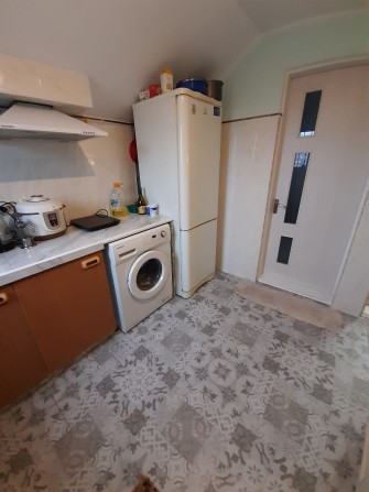 Сдам комнату в частном доме ул. Александра Невского. - фото 1