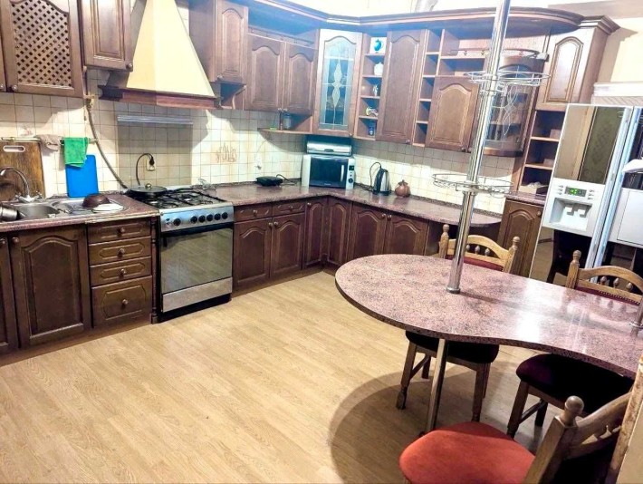 Підселення. Оренда кімнати. вул. Пекарська-Туган Барановського-Центр - фото 1