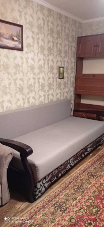 метро Шулявська, перший будинок від метро Кімната  балконом для ОДНОГО - фото 1