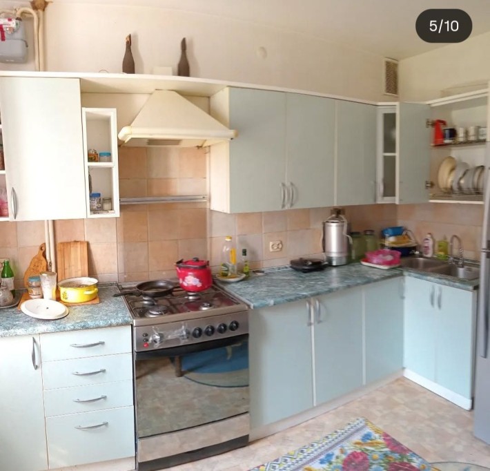 Сдам комнату в 2 ком.кв.на Вильямса 59 /бар Привал с хозяином.
5 этаж. - фото 1