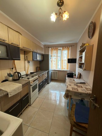 Оренда ізольованої кімнати по вул. Червоної Калини, Сихівський р-н - фото 1