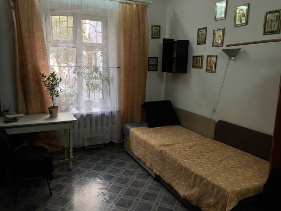 Сдам уютную комнату в своей квартире в центре (Леонтовича) долгосрочно