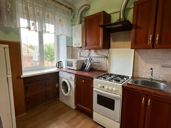 Оренда ізольованої  кімнати по вулиці Антоновича Львов