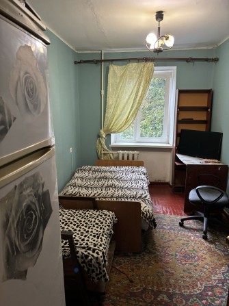 Сдам на Космонавтов комнату в коммунальой квартире - фото 1