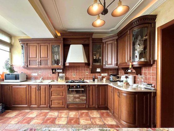 Оренда 4 кім квартири вул.Наукова в Новобудові з Джакузі Львів