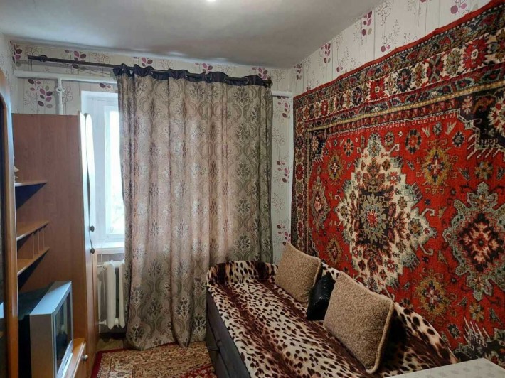 Комнаты в коммуне на 7-й Пересыпской. ГАЗ. Со семи удобствами - фото 1