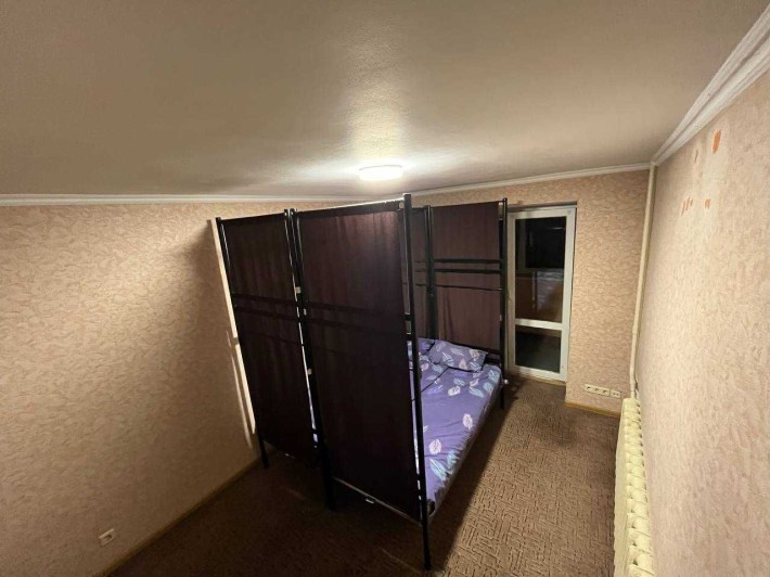 кімната 12 кв/м у квартирі біля станції метро Чернігівська - фото 1