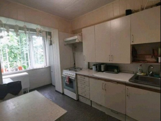 Здам кімнату в 3-кімнатній квартирі Київ