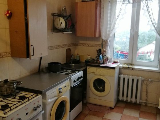 Без хозяев сдам комнату в коммуналке,м.димеевская Киев