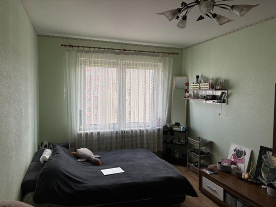 Кімната на Позняках, проспект Григоренка 12 Київ