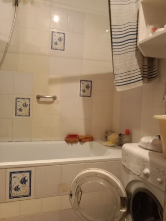 Сдам просторную комнату по ул.Симферопольская 3/2 - фото 1