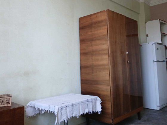 Велика кімната біля метро Дарниця (2 хв), жити без господарів Київ