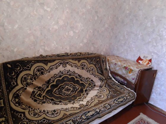 Сдам комнату для девушки на Маяковского Київ