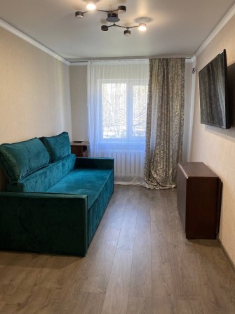 Оренда кімнати  в двокімнатній квартирі. Інтер.площа Нивки/сирець. - фото 1