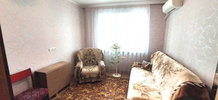 Для 1 дівчини. Медмістечко. Відрадний. Метро КПІ, Вокзальна. НАУ - фото 1