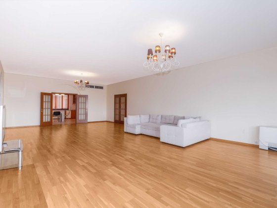 Оренда, вул. Кропивницького, 10, 4 кімнати, 264 м², Бессарабська площа Киев